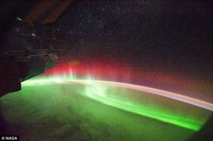 Color y gritos de asombro: Las "mejores auroras de la historia" en Gran Bretaña vistas gracias a las enormes erupciones solares, 27 septiembre 2011