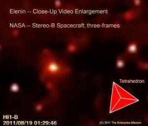 ¡Triángulo misterioso en el cielo sobre el Ártico! - 10 de septiembre 2011