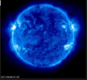 El misterioso Cubo Negro alrededor del Sol, 2011