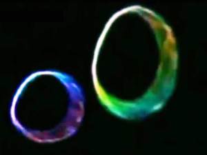 Extraño objeto desconocido en el cielo nocturno, Ufa, Rusia - 23 de enero 2012