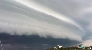 shelf cloud Amazing Shelf Cloud over Cape Hatteras, NC May 22, 2012 (video)
