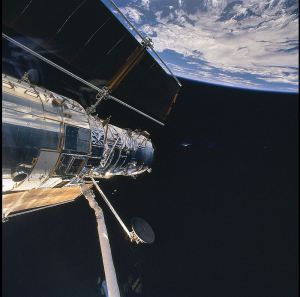 Impresionante OVNI fotografiado por NASA 1 Impresionante OVNI fotografiado por NASA